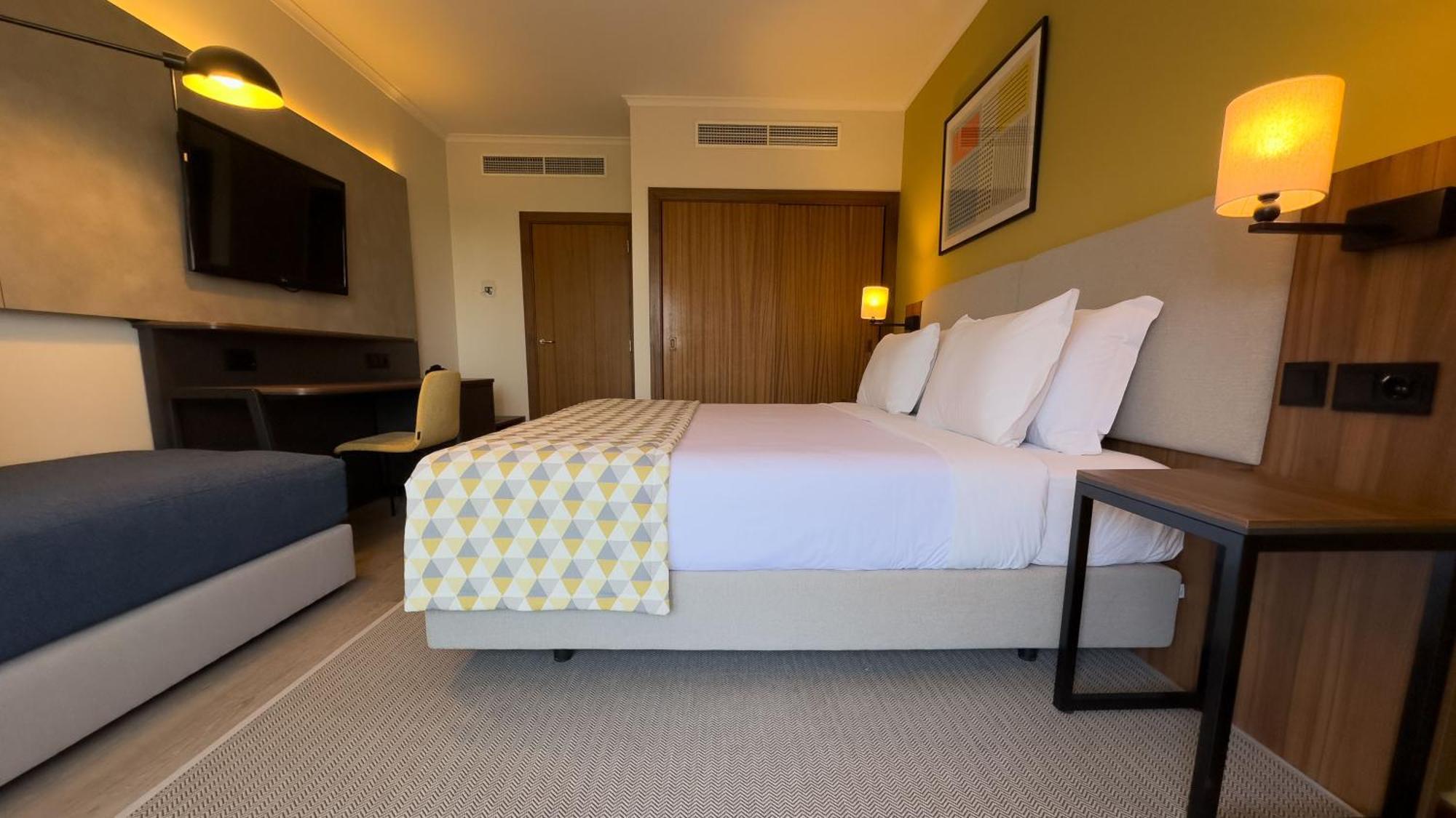 Holiday Inn Algarve Albufeira By Ihg Pokoj fotografie